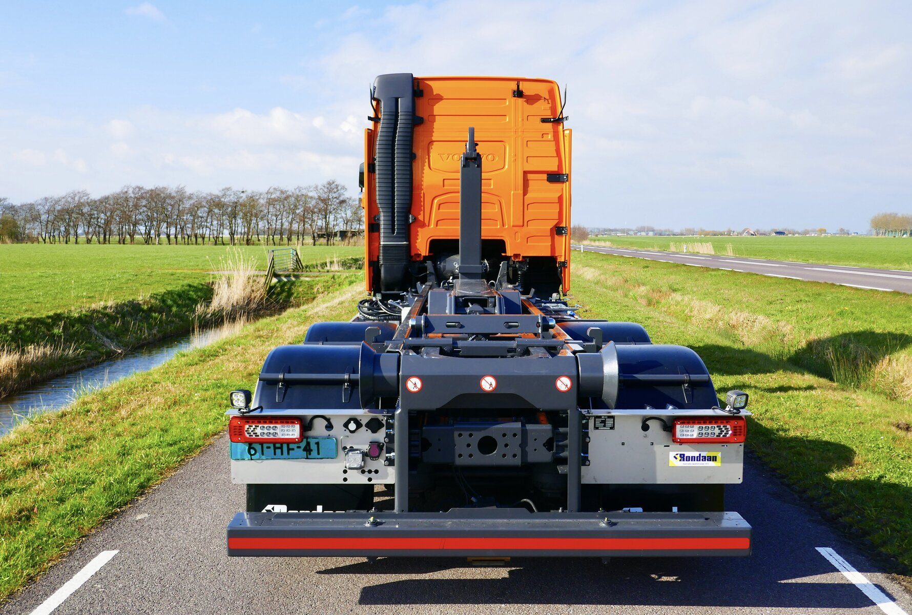 haakarmcontainer systeem