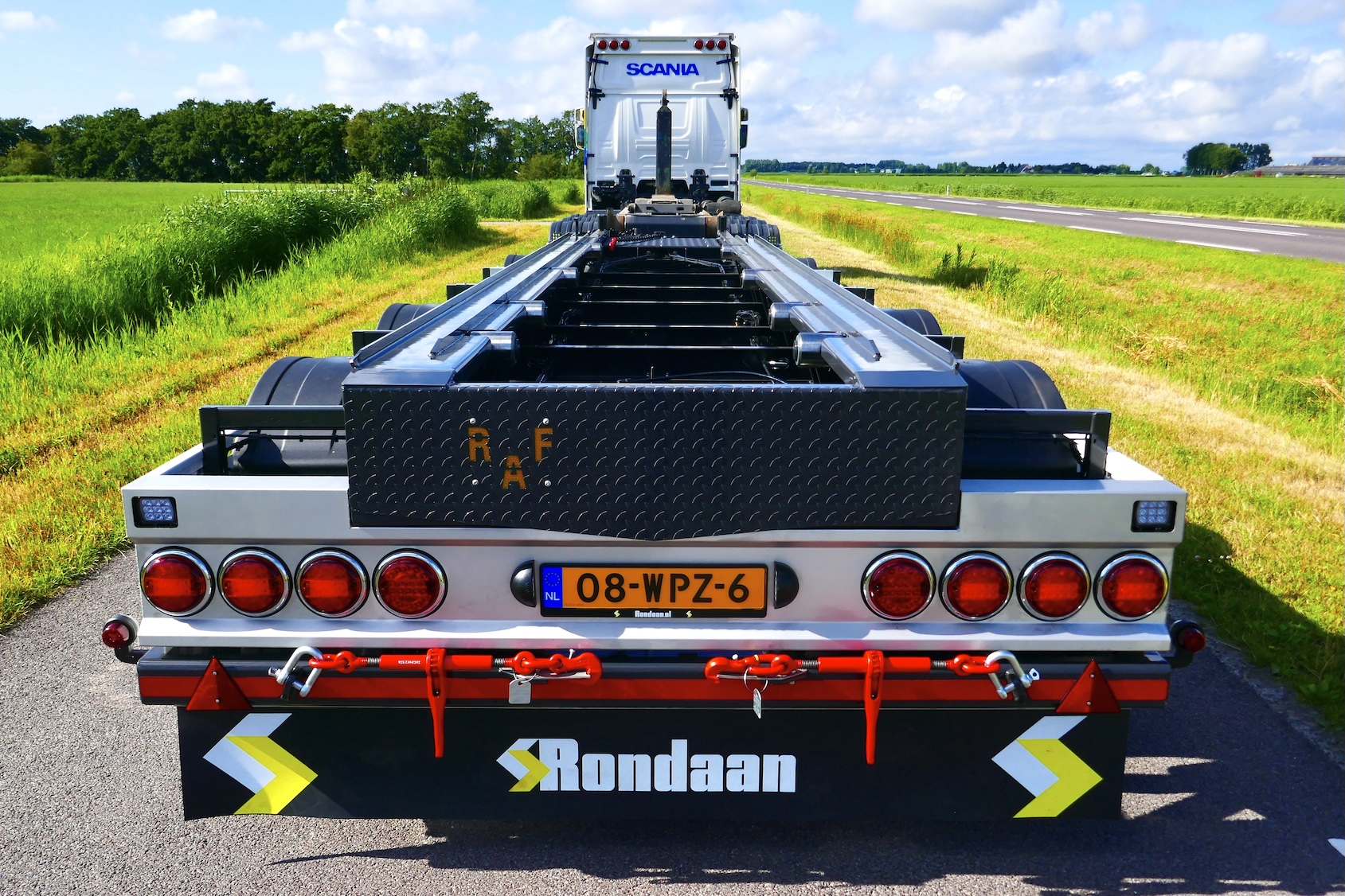 RAF containeraanhangwagen
